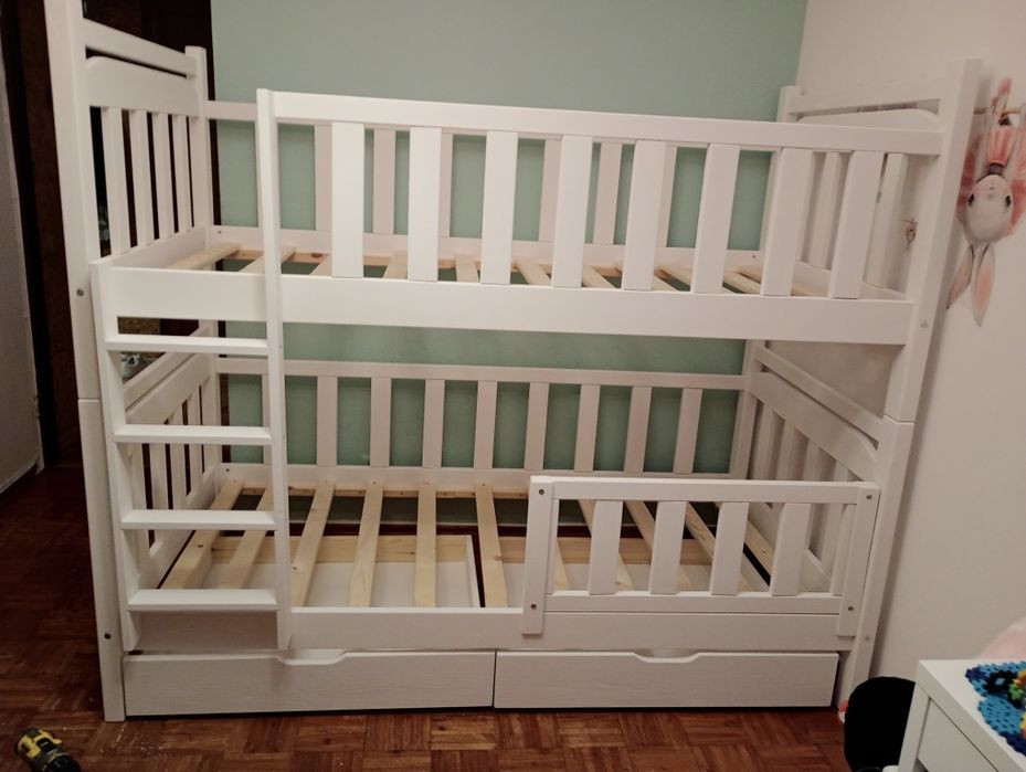 Łóżka drewniane dla dzieci i młodzieży