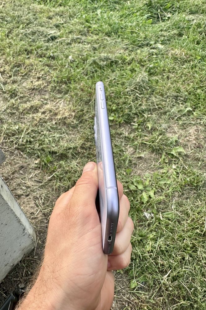 Apple iPhone 11 fioletowy
