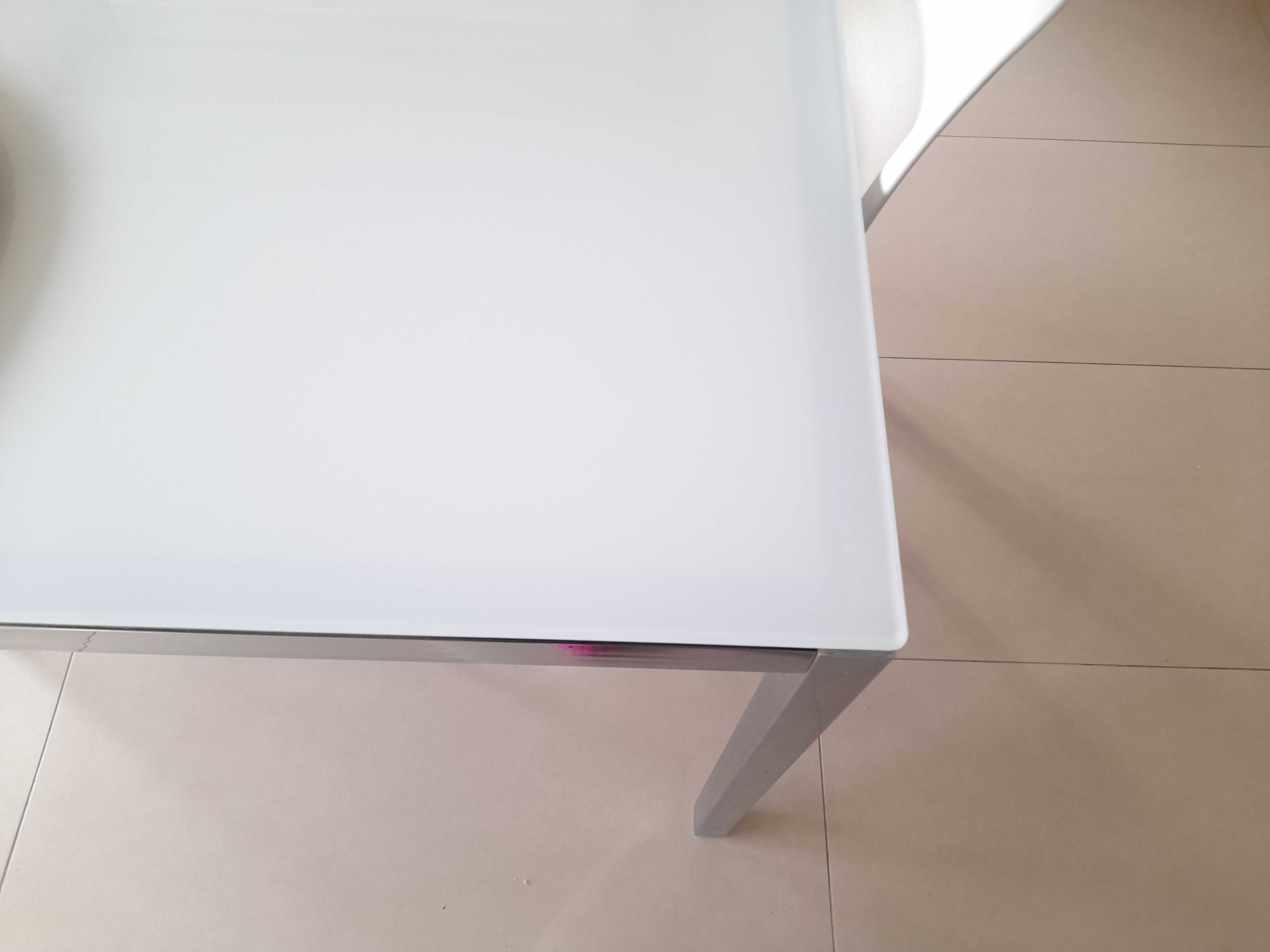 Mesa Ikea como nova