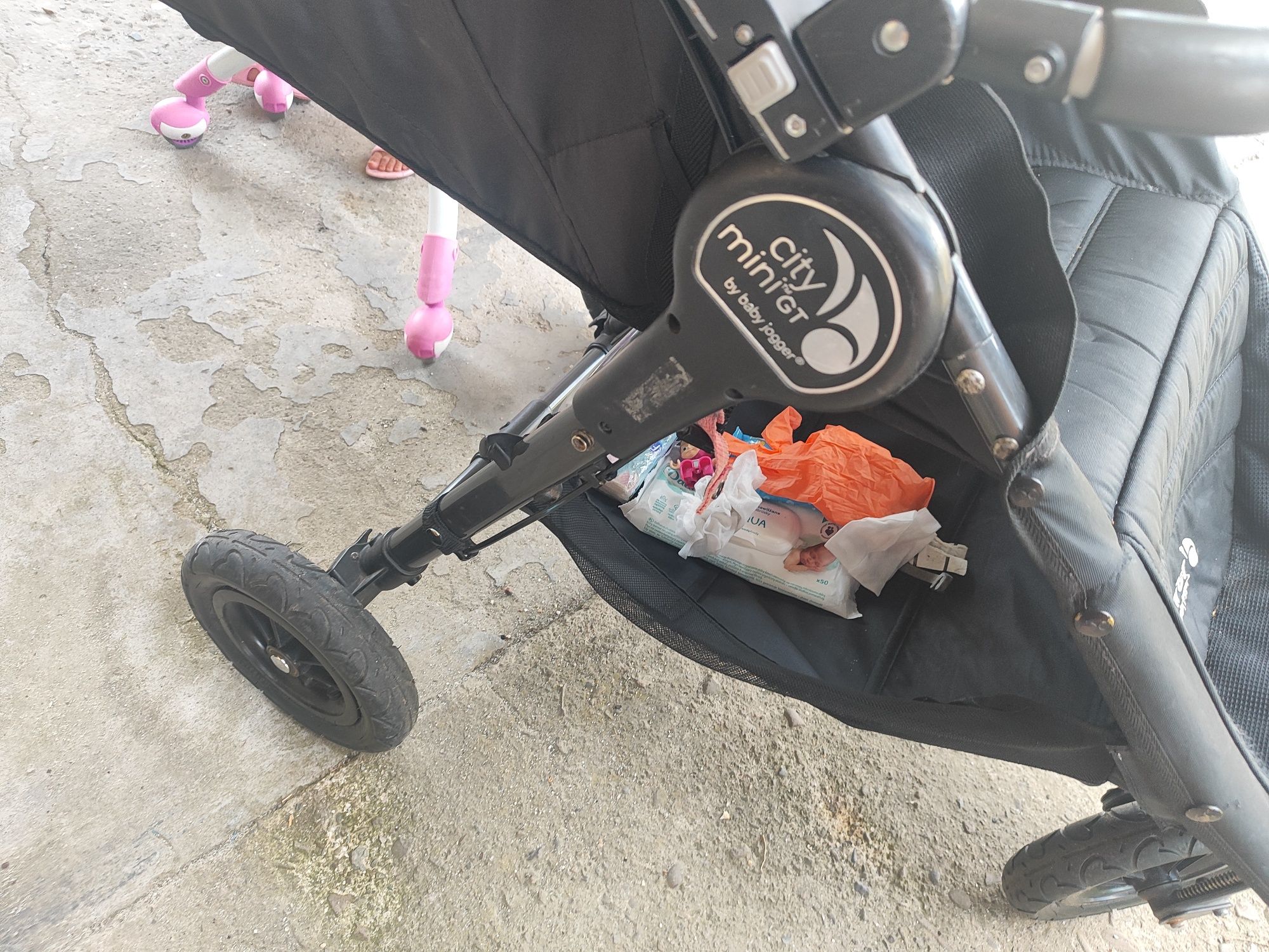 Wózek spacerowy Baby Jogger City Mini GT trójkołowy terenowy