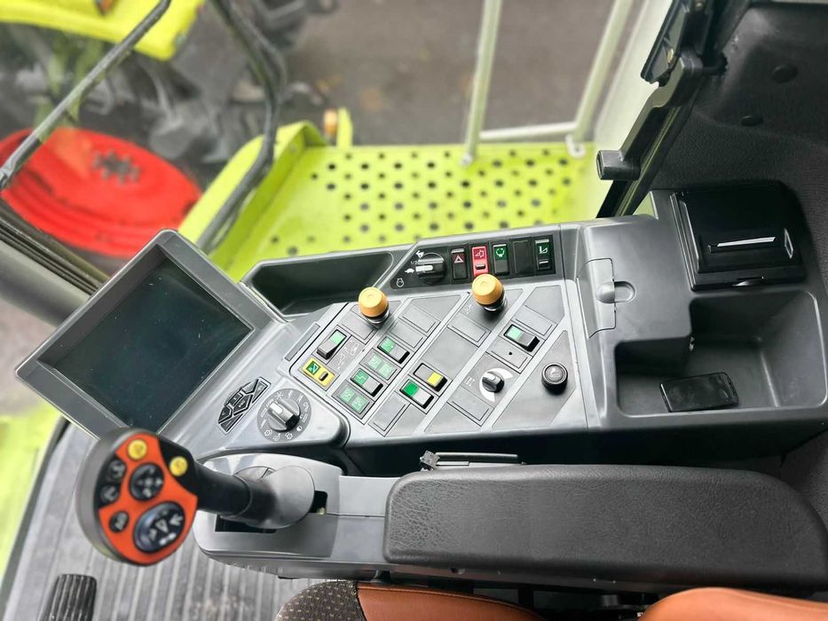 Claas Lexion 560