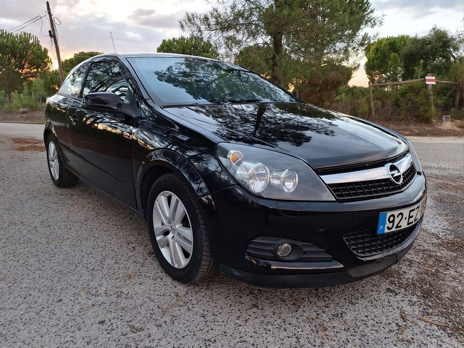 Opel Astra GTC 1.7 CDTI 125cv