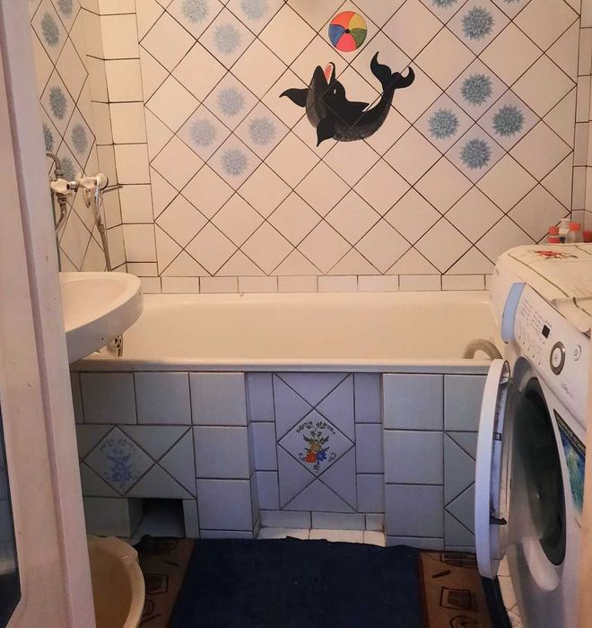 HE S4 Продам 3 комнатную квартиру метро Роганский ж/м ул. Луи Пастера