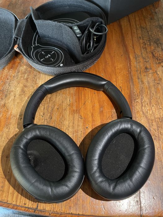 Auscultadores Sony WH-1000XM4