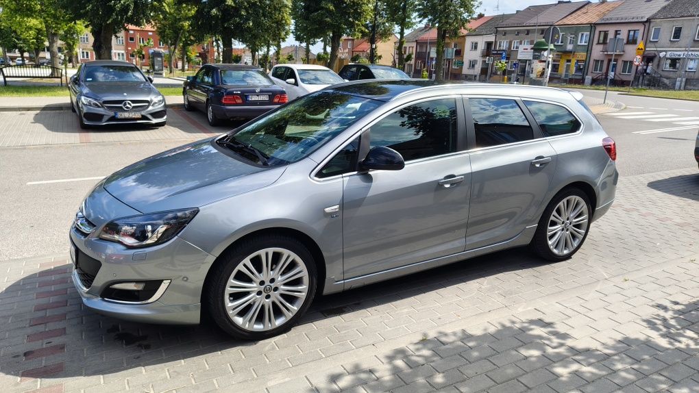 Opel Astra J Cosmo 2015r 1.4 Turbo OPC Line