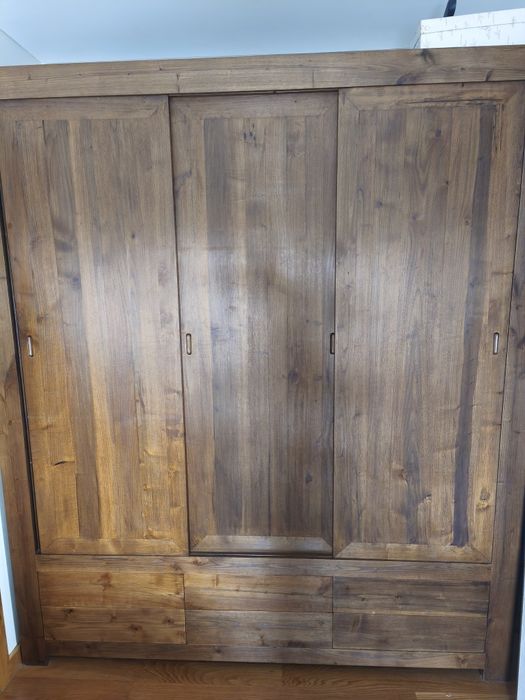 Guarda vestidos madeira