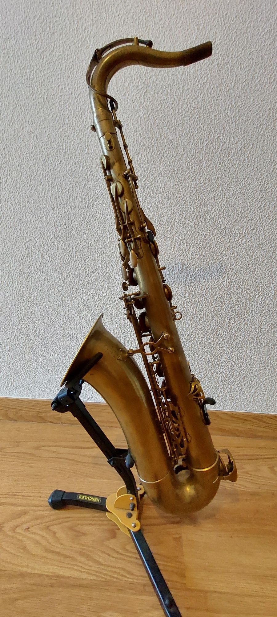 Saxofone Tenor - L.A (USA) RARO!!! (oferta de estojo) - BLACK FRIDAY