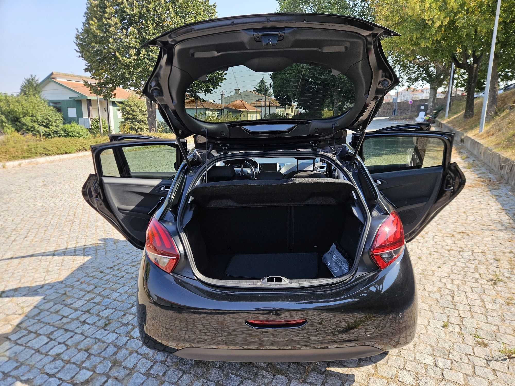 Peugeot 208 1.2 PureTech Style