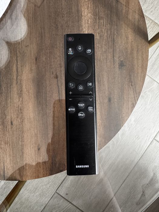 TV SAMSUNG QLED 55” 4K UltraHD