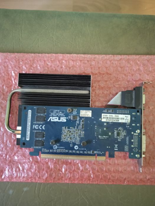 Видеокарта Асус GT620 2гиг