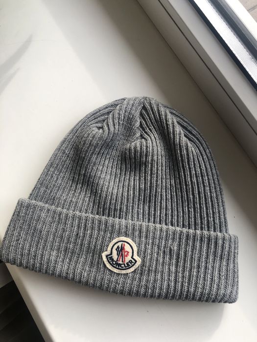 Шапка Moncler монклер