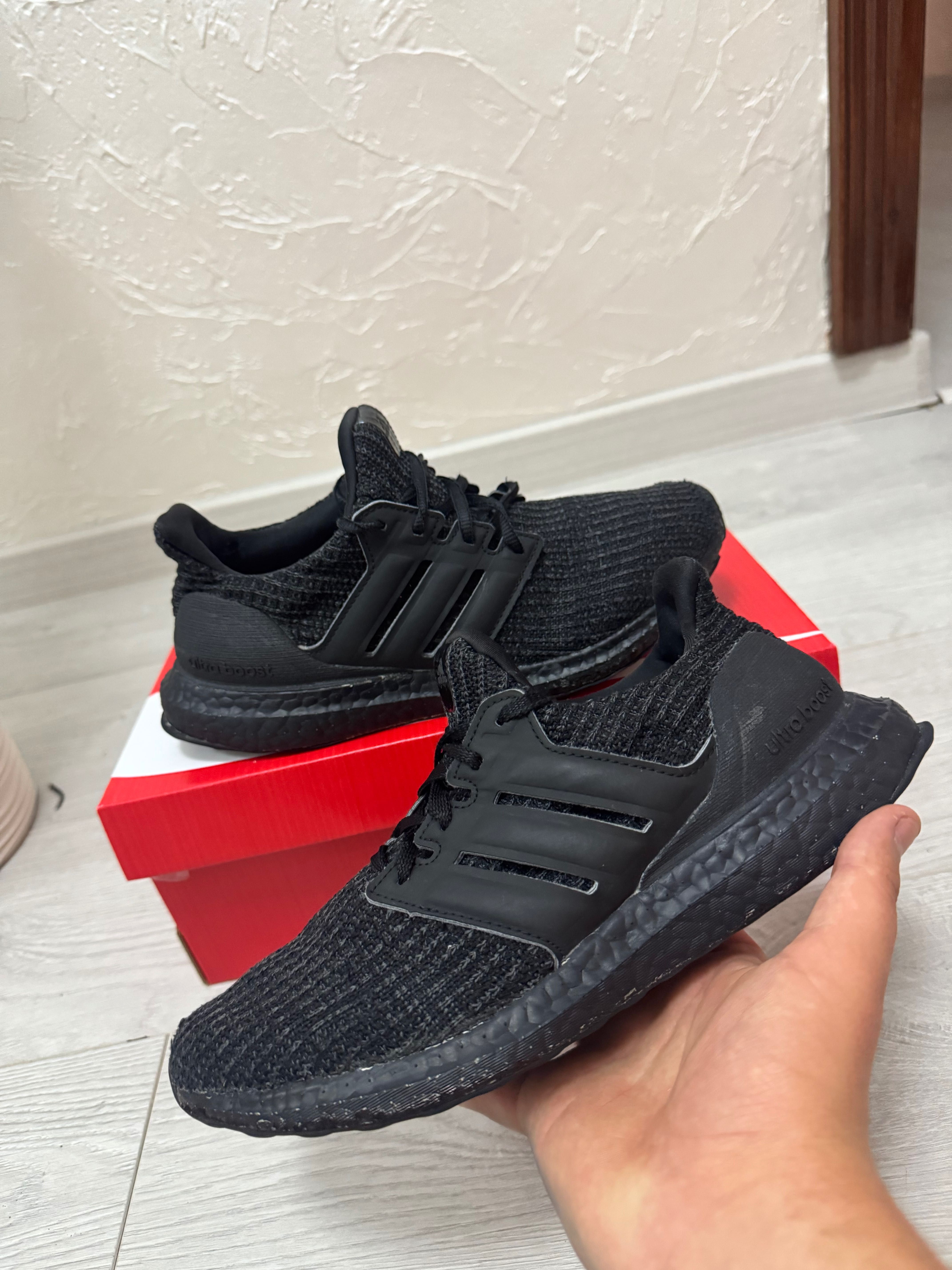 Adidas Ultraboost 4.0 DNA Performance