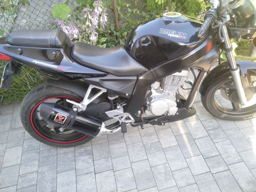 Daelim Roadwin 125 niski przebieg.