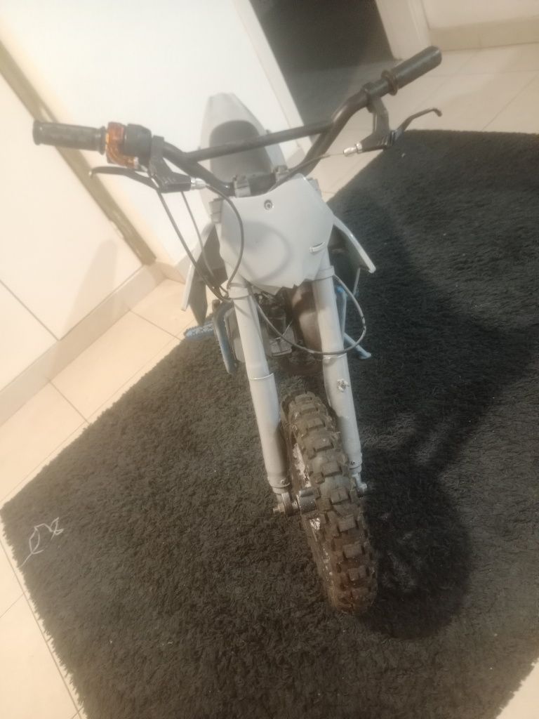 Mini mota  50cc vendo ou troco