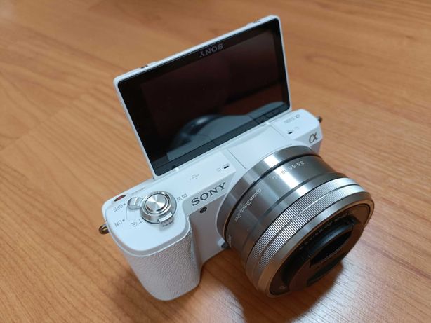 Maquina Fotográfica Sony Alpha a5100 + Lente 16-50