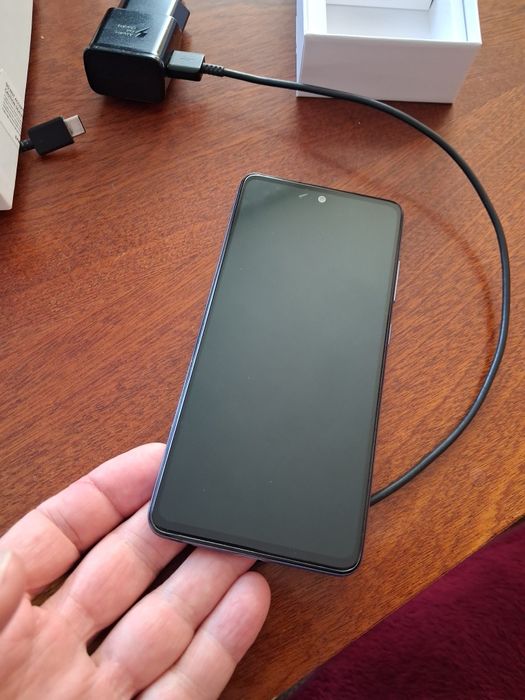 Смартфон Samsung Galaxy A52F/DS