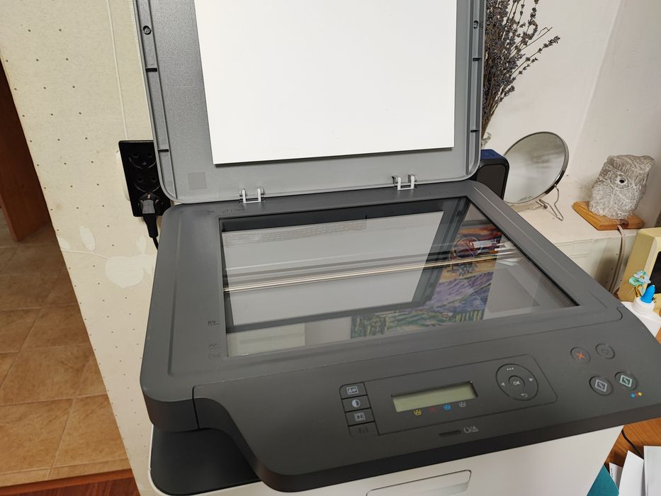 Продам принтер HP COLOR LASER MFP 178nw