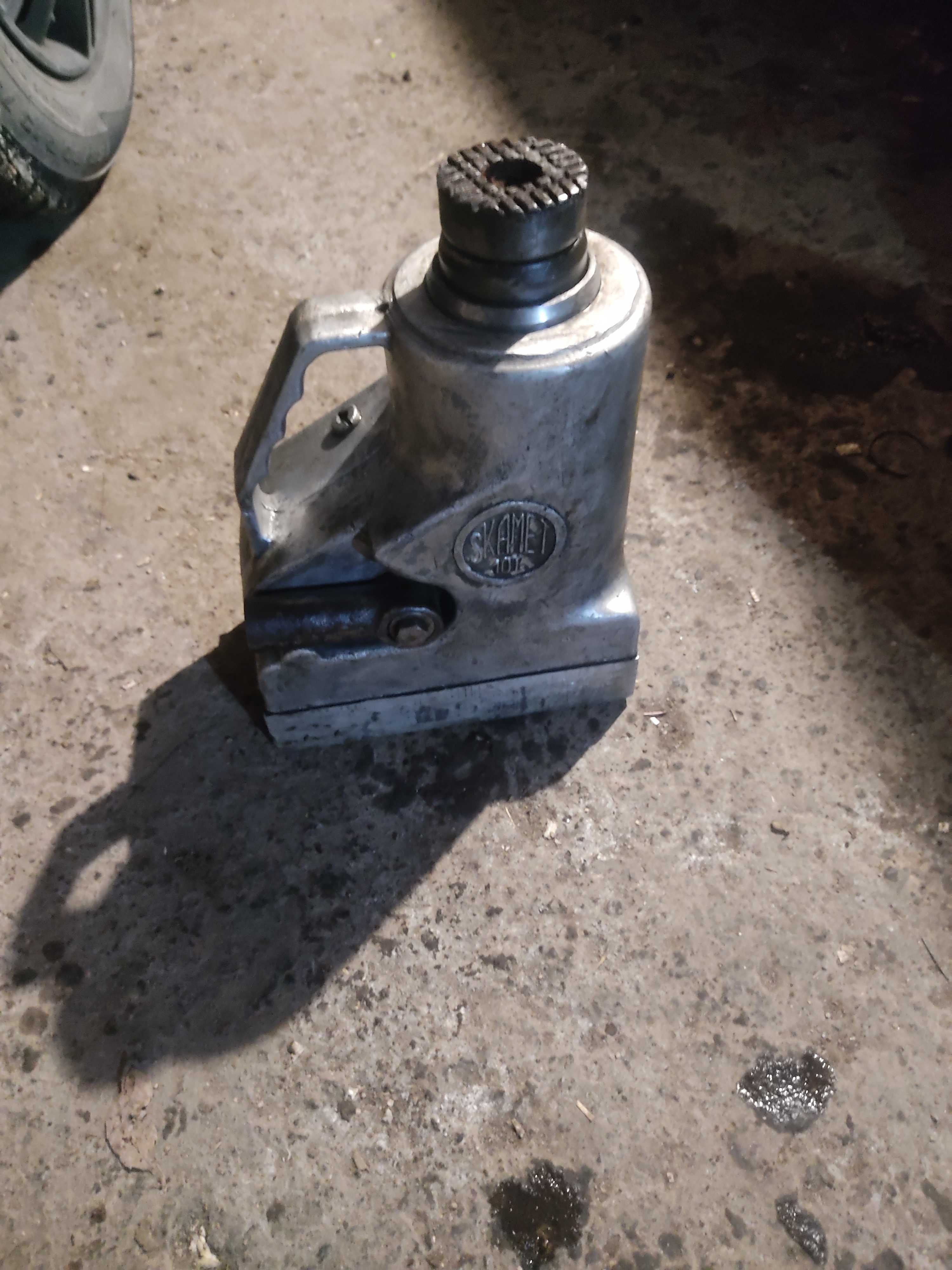 Podnośnik hydrauliczny skamet 10 t
