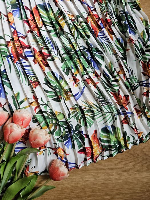 Nowa plisowana spódnica tropikalny wzór midi Medicine XS 34