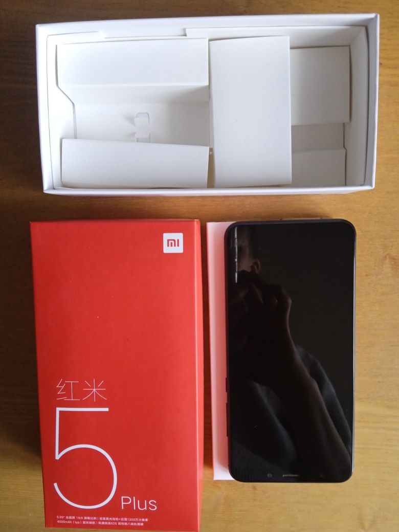 Мобільний телефон Xiaomi Redmi 5 Plus 4/64GB Black (Global Rom