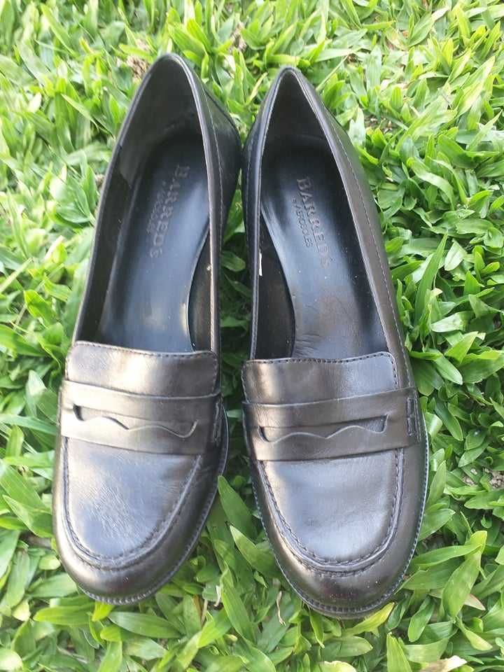 Vendo Sapatos 38 pretos pele Senhora "Aerosoles" - portes grátis