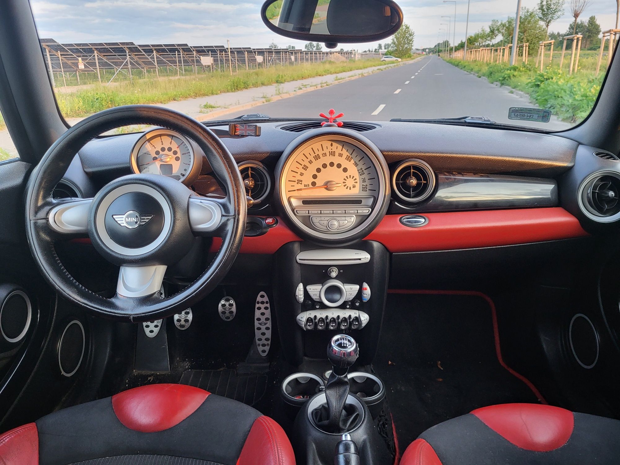 Mini cooper * 1.6D * 140 km*