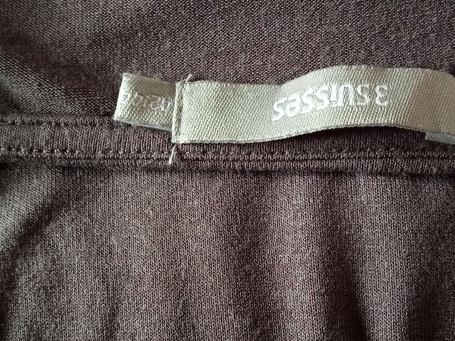 Bluzka damska z pięknie układającym się dekoltem 42/44