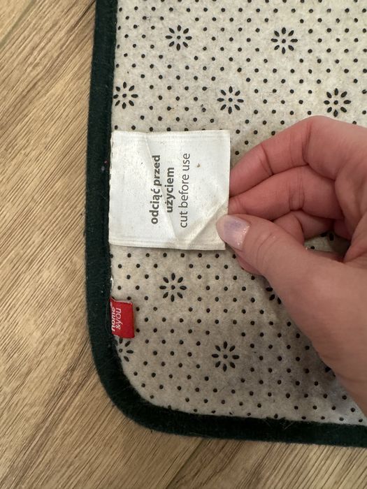 Piekny dywanik lazienkowy