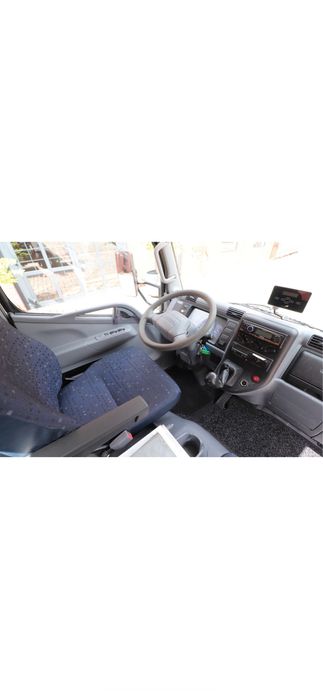 Mitsubishi canter com grua 12M+estrado