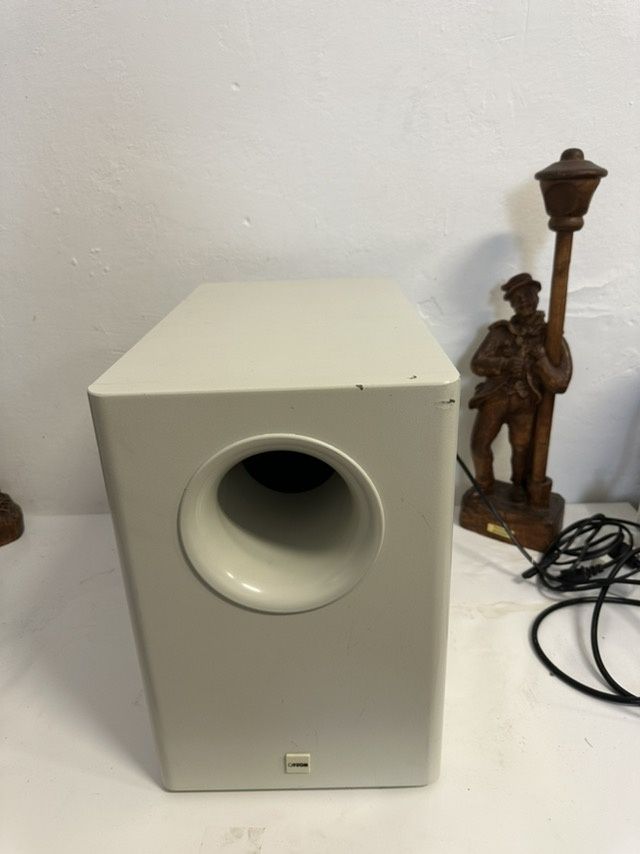 Subwoofer aktywny Canton AS 10., 100 watt.