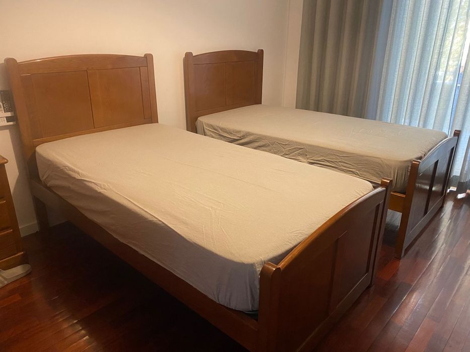 Camas de solteiro com colchão