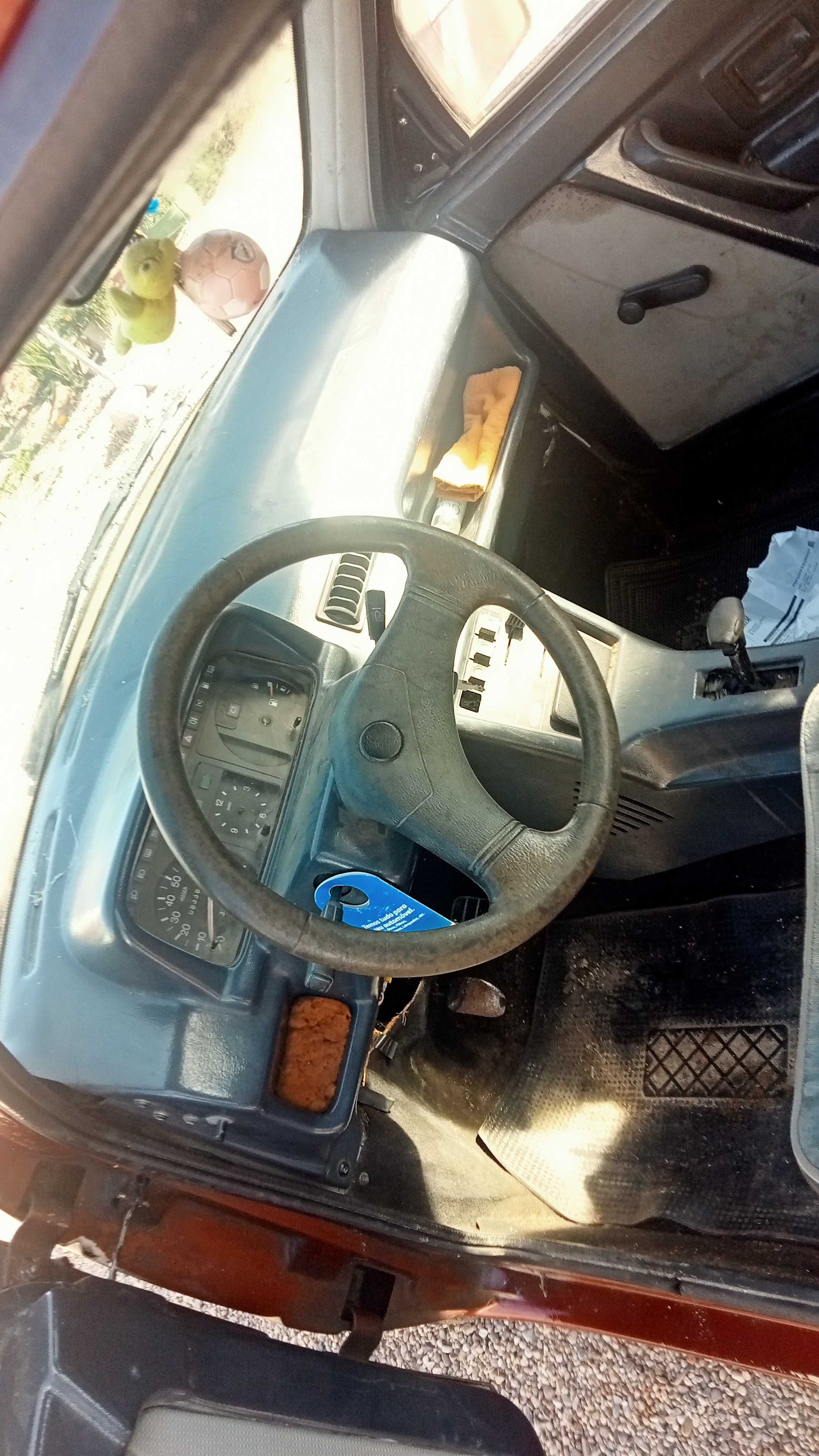 Microcar Lyra (vendido no estado em que se encontra)