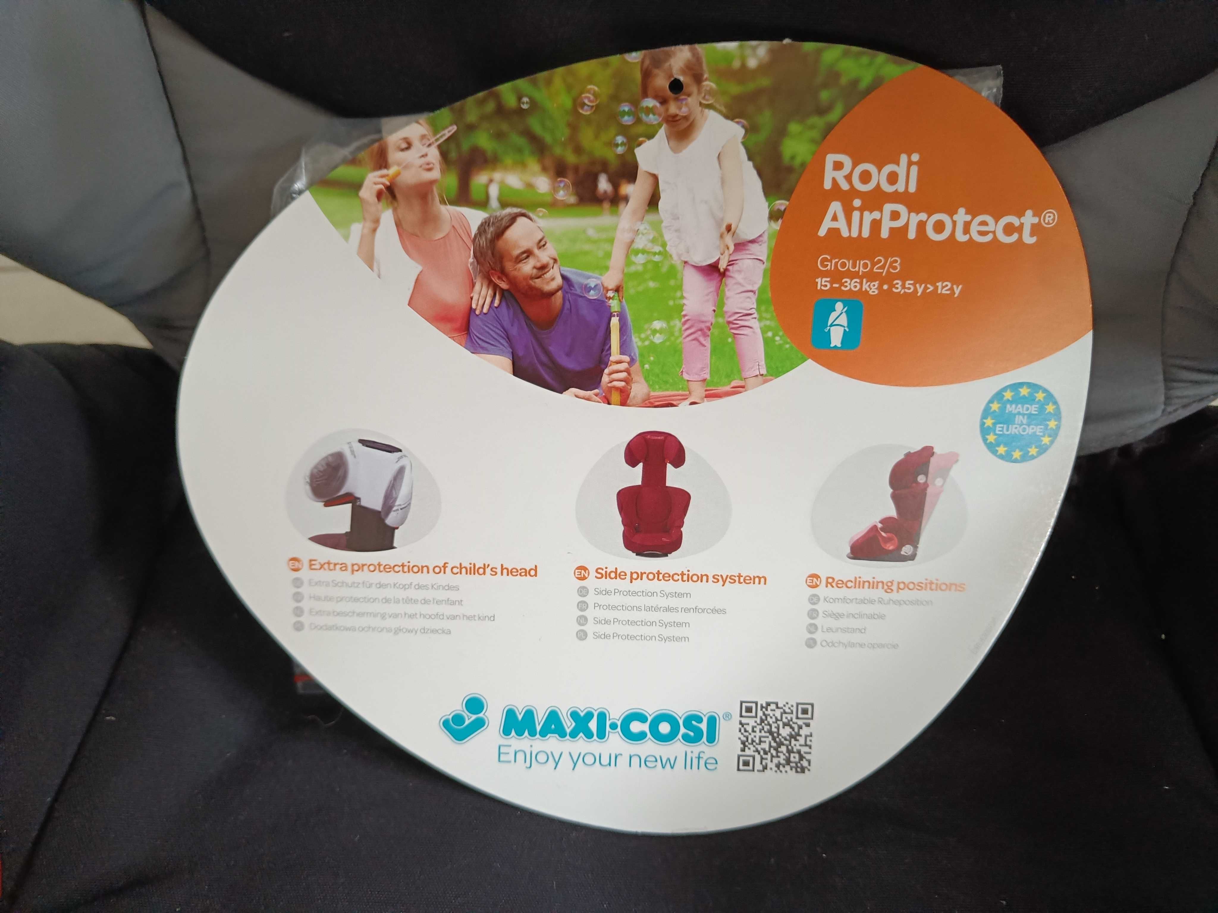 Fotelik samochodowy Maxi-Cosi Rodi AirProtect Black