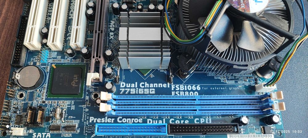 Płyta główna ASRock 775i65G z procesorem Intel Celeron + chłodzenie