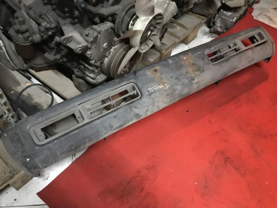 PARA-CHOQUES FRENTE NISSAN TERRANO I