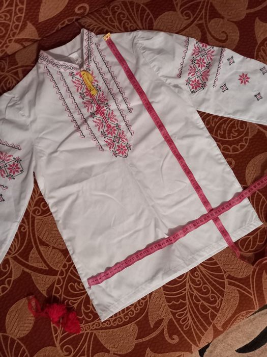 Вишиванка дві нові, розмір 32 та 38