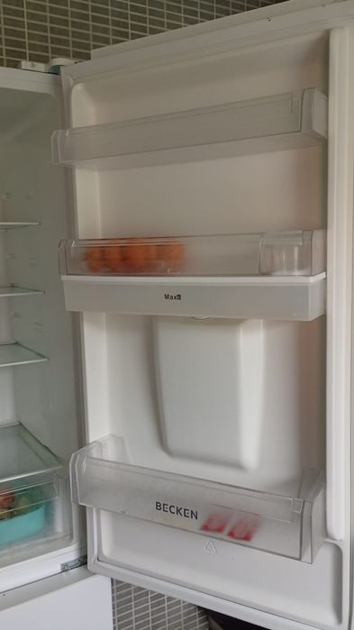 Frigorífico semi novo