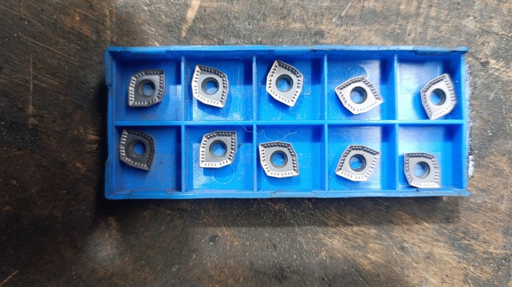 Płytki wieloostrzowe KORLOY