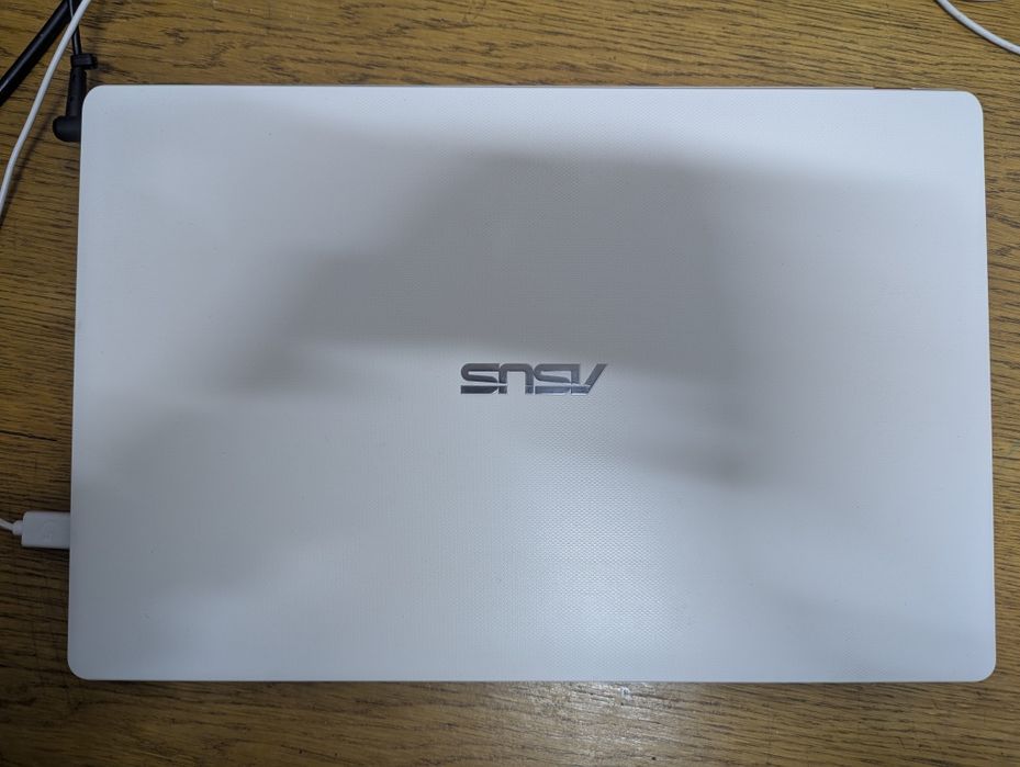 Ноутбук Asus x552m