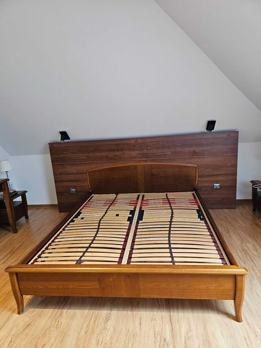 Sprzedam wygodne łóżko 160 x 200 z ergonomicznym wkładem po materac