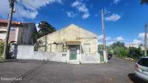 MORADIA T3 para remodelar em ODIVELAS - Arroja