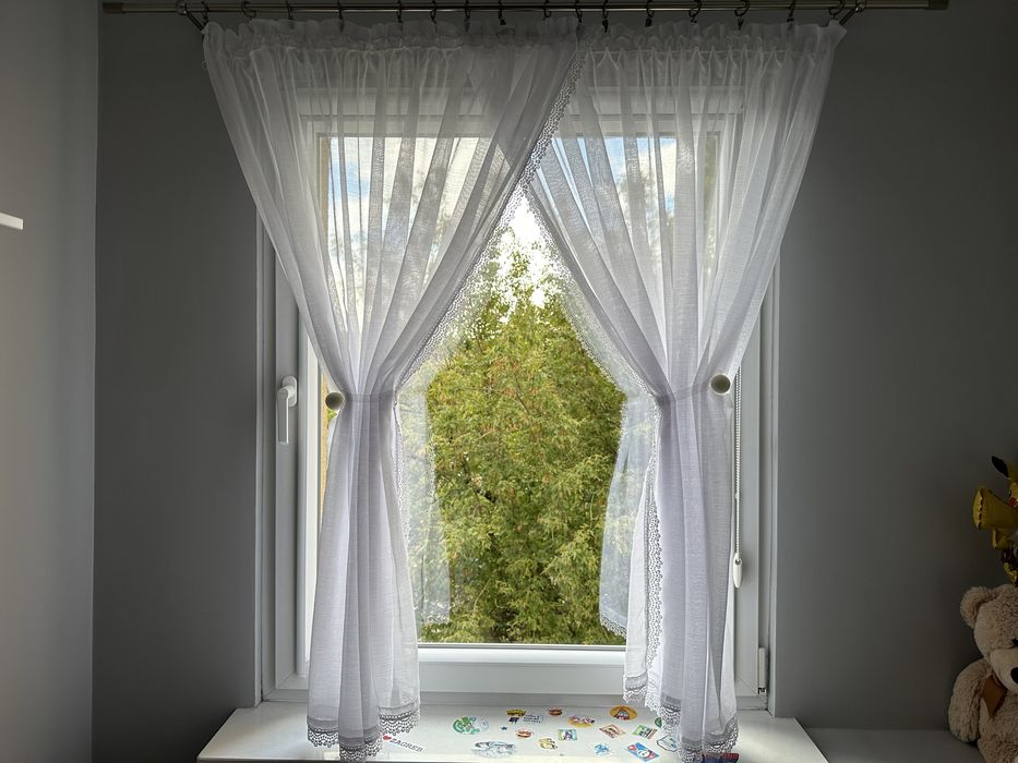 Biała firanka do okna 130 x145