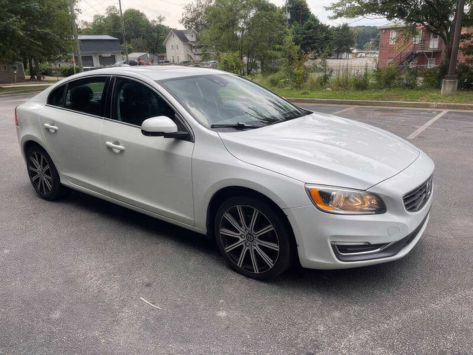 Volvo S60      2018