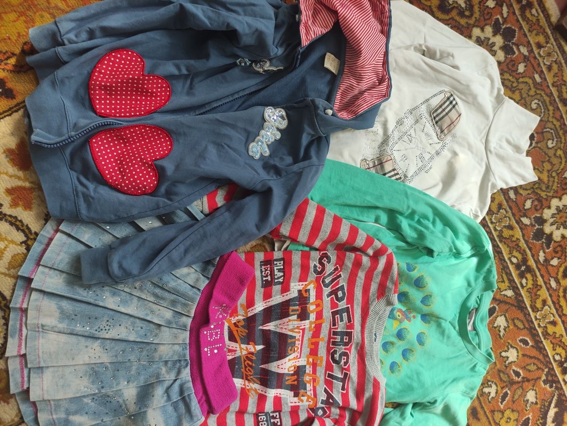 Комплект одежды для девочки на рост 104-116, возраст 4-5