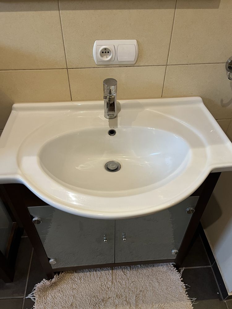 Sprzedam meble łazienkowe