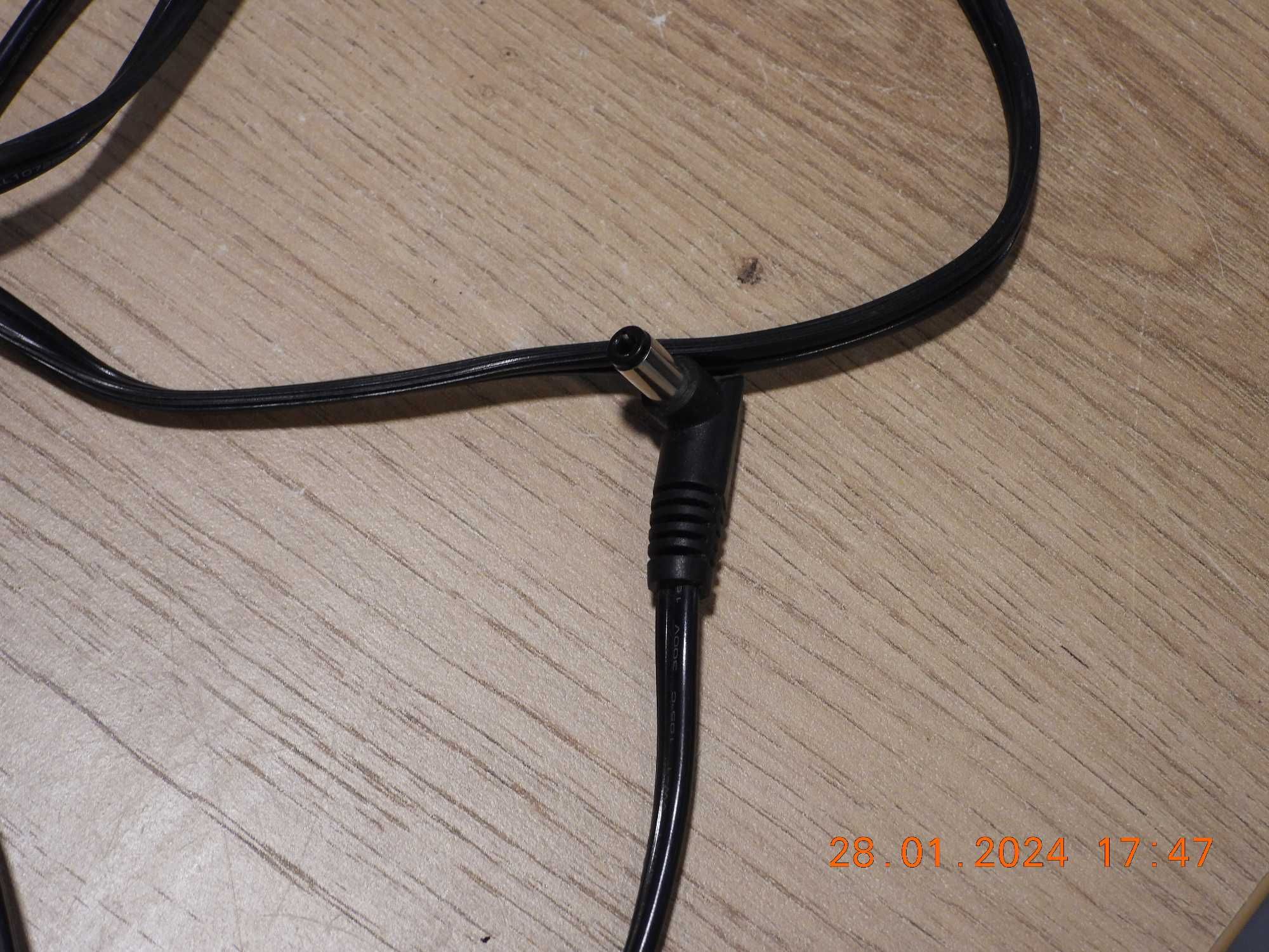 ZASILACZ DVE 5V 2.4A DSA-0151A-05 5.5/2.5