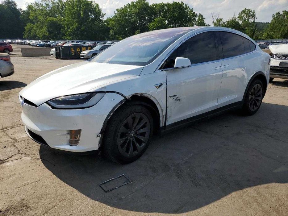 Продається в процесі доставки Tesla Model X 2019