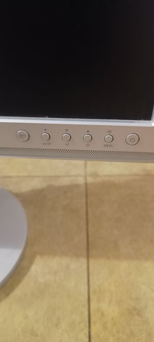 Monitor Philips 24 cale WUXGA 1920x1200