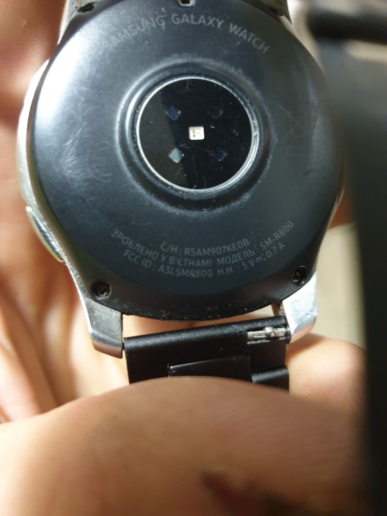 Samsung Galaxy Watch 46 mm оригинал. Полный комплект. 3 ремешка