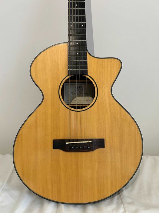 SX acoustic guitar steelstring excellent condition 130,-
